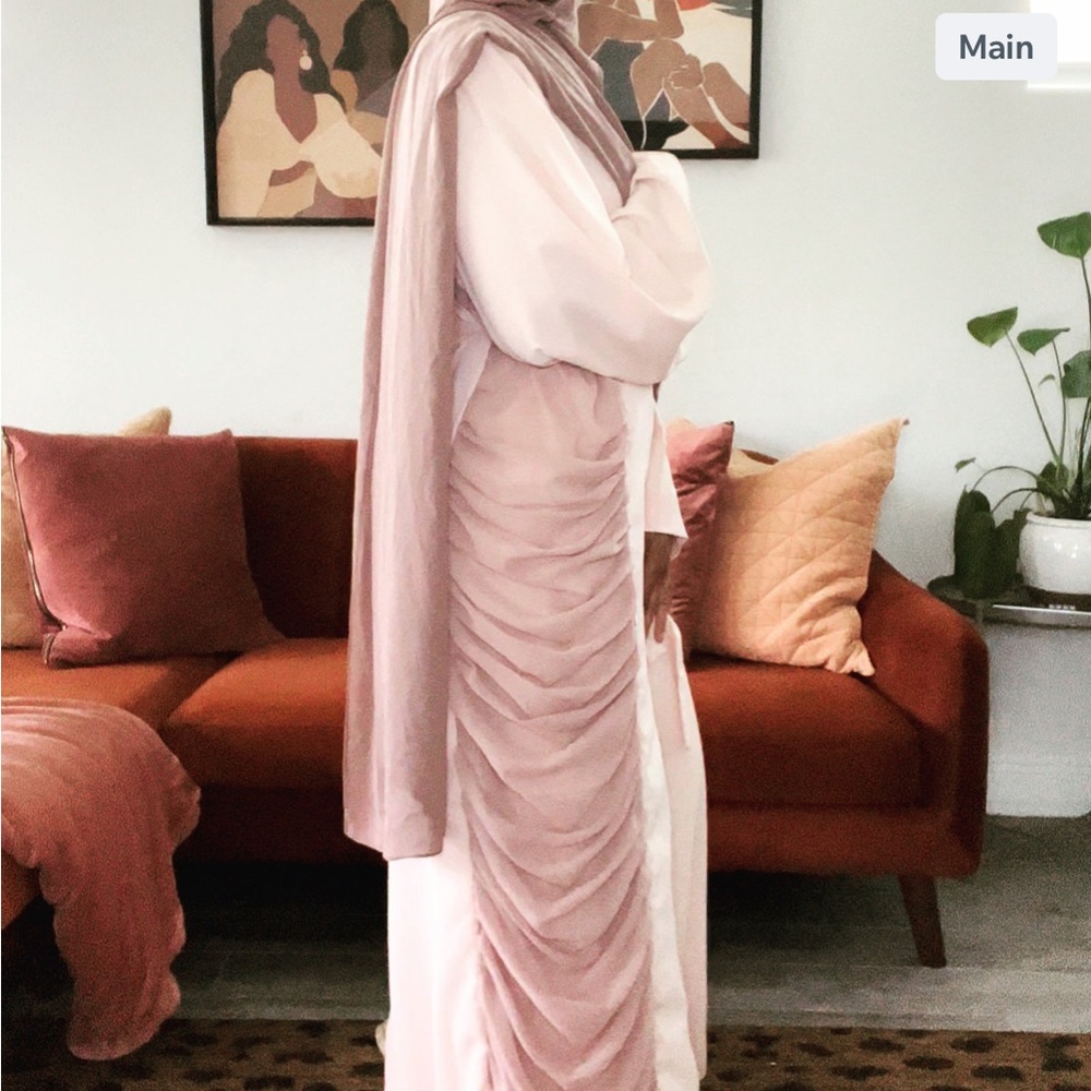 Pink Ruched Abaya